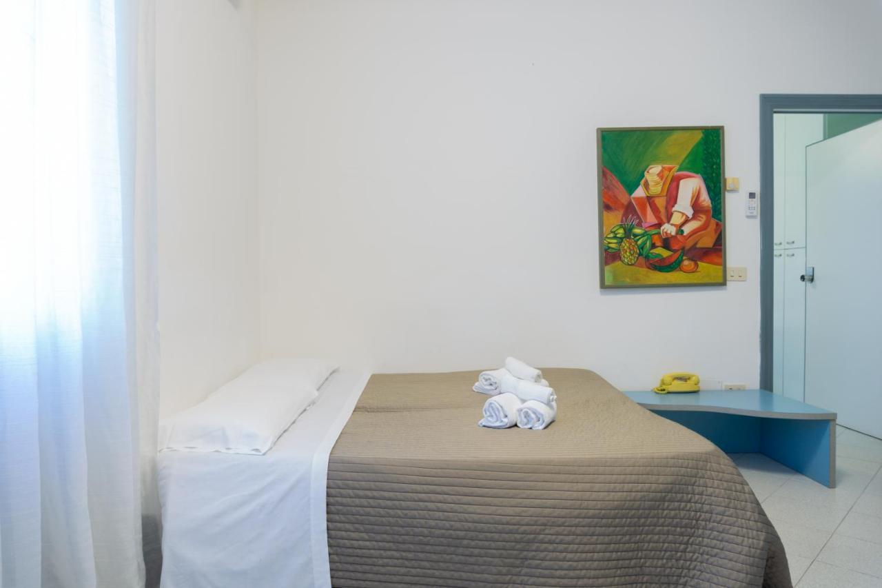 Esedra Hotel 3*